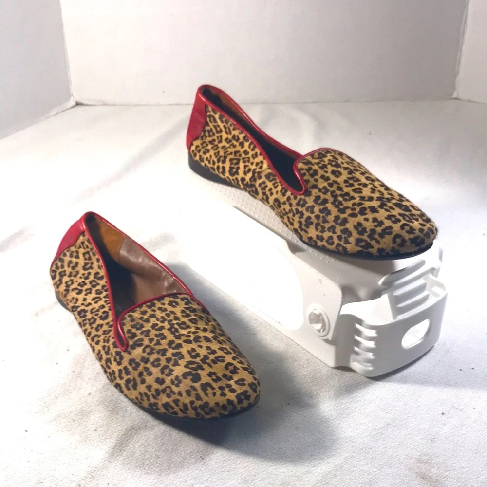 Donald J. Pliner Denda Leopard Print Women's Slip On Loafers with Red Trim Sz 8